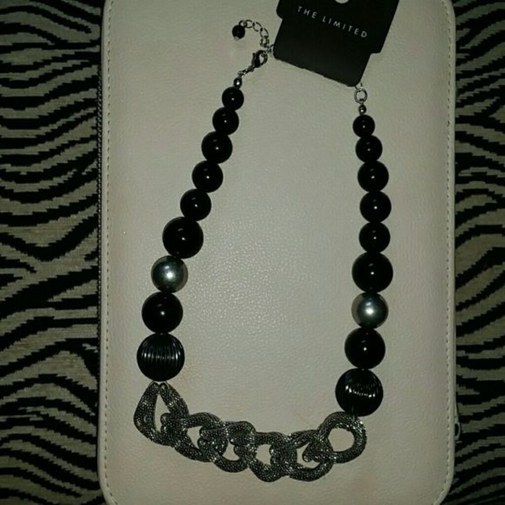 Statement necklace - Picture 1 of 3